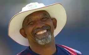 Simmons emphasises 'proper wickets for Test cricket' against Zimbabwe