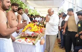 Gujarat CM attends last rites of Pahalgam terror attack victims