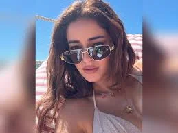 Ananya Panday ‘can’t stop singing’ ‘Nazara’ featuring bestie Shanaya Kapoor