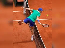 French Open: Sinner, Draper win; Badosa ousted on mixed day for top stars