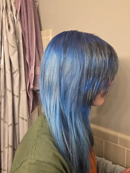 Took my daughter to a salon for the first time just to pay for disappointment
